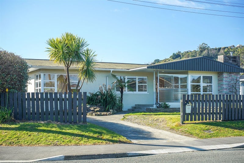 1 Rotoiti Street, Tahunanui, Nelson - Carousel 1