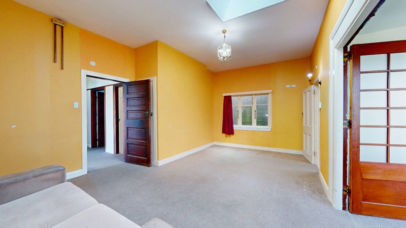 90 Kelburn Parade, Kelburn, Wellington - Carousel 2