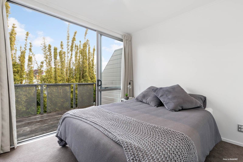 5/11 Sentinel Road, Herne Bay, Auckland - Carousel 2