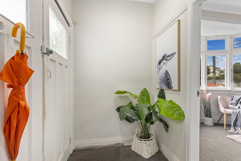 49 Adams Terrace, Aro Valley, Wellington - Carousel 2