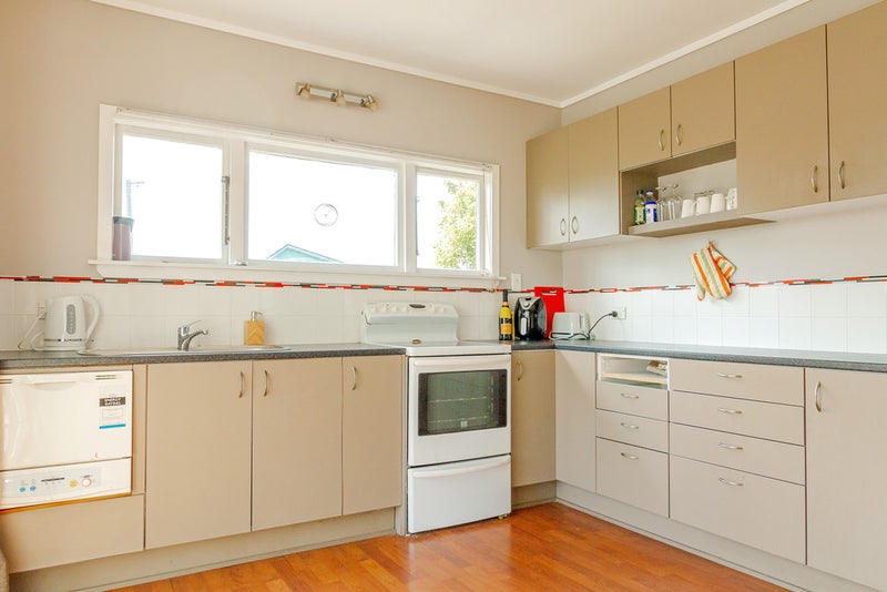 25 GLADSTONE Street, Westport, Westport  - Carousel 2