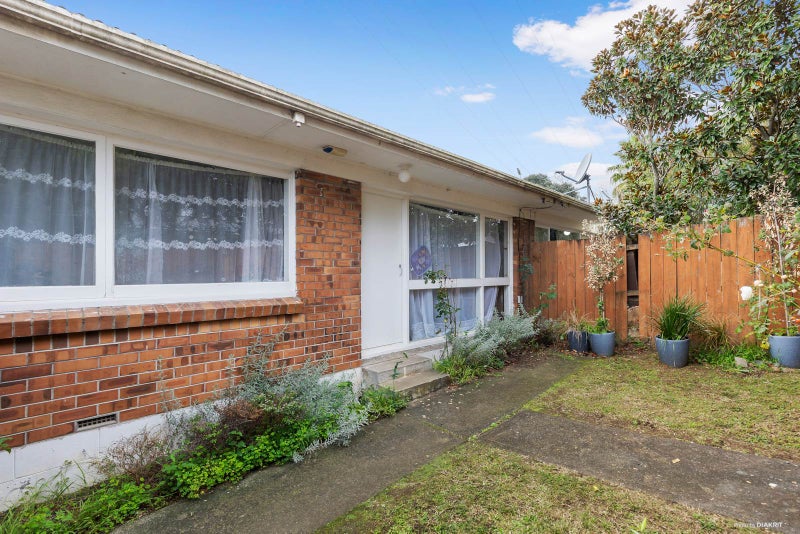 1/107 Pilkington Road, Panmure, Auckland - Carousel 2