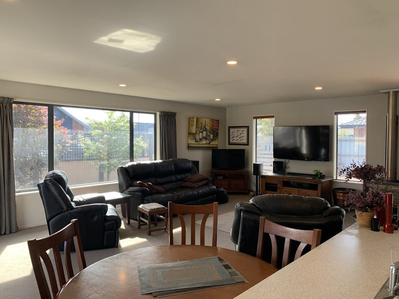 3 Somerset Grove, Allenton, Ashburton - Carousel 2