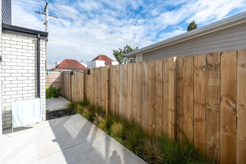 1/12 Charlemont Street, Whitiora, Hamilton - Carousel 13