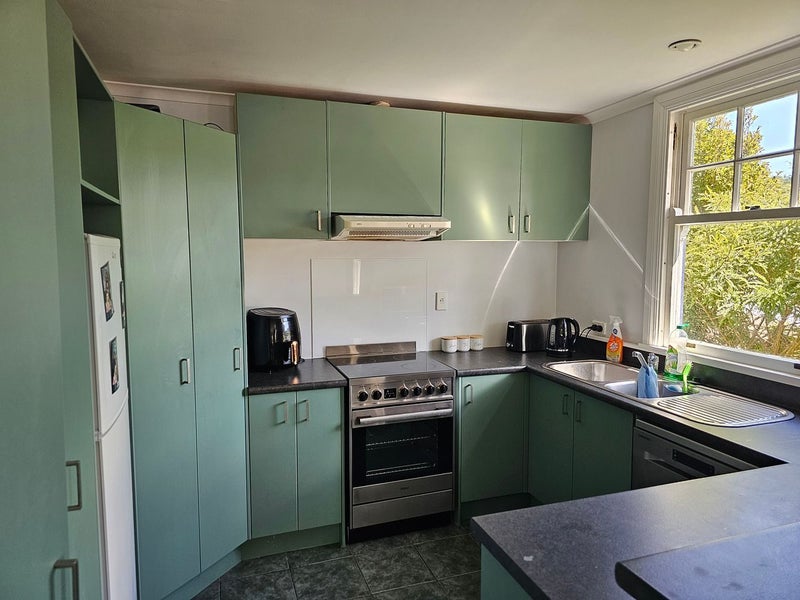 8A Somerset Avenue, Newtown, Wellington - Carousel 2