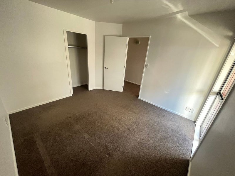 11/1 Drummond Street, Mount Cook, Wellington - Carousel 2