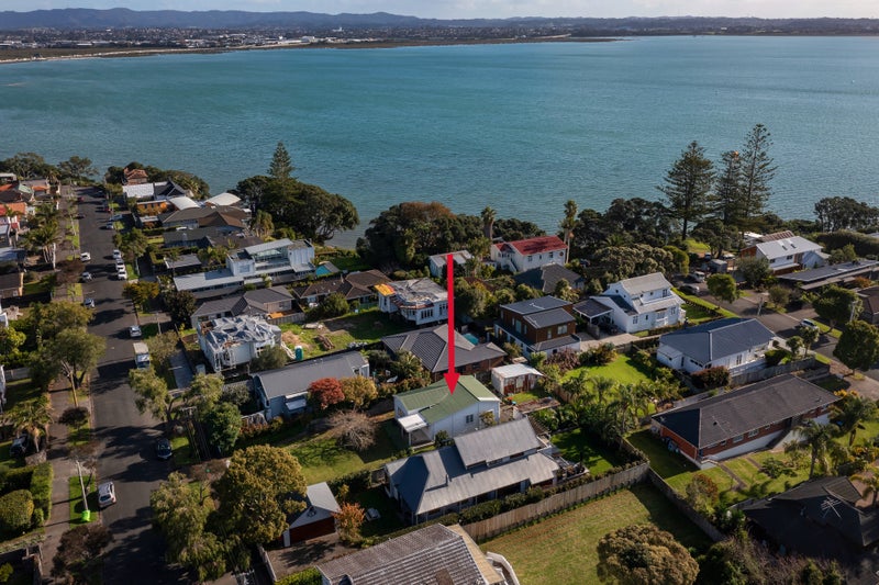 39 St Michaels Avenue, Point Chevalier, Auckland - Carousel 2