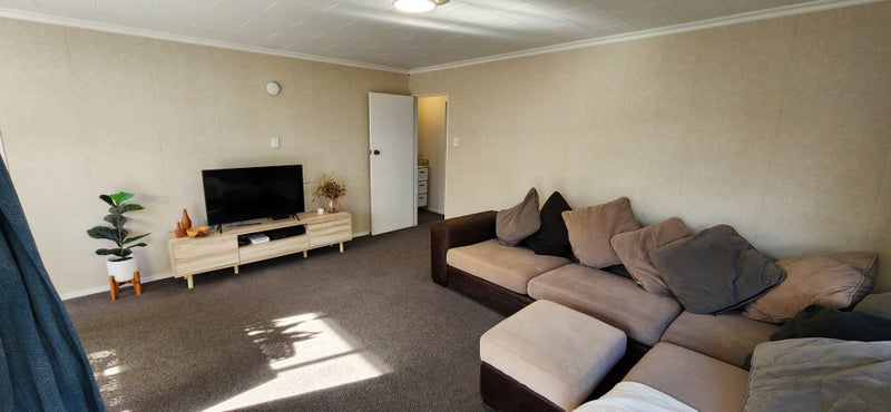 135 Coronation Avenue, Welbourn, New Plymouth - Carousel 2