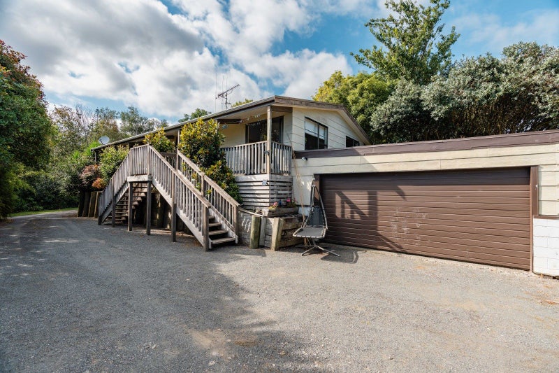 14 Cumberland Crescent, Welcome Bay, Tauranga - Carousel 1