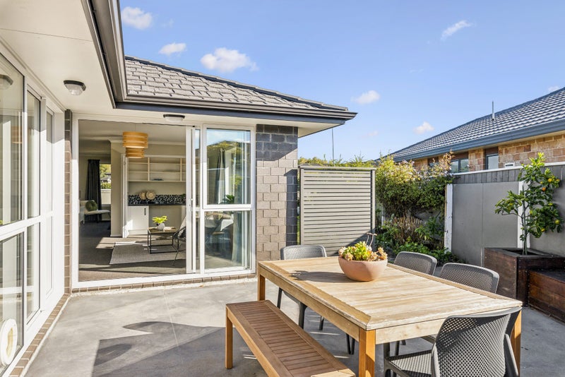 1A Trusham Court, PARAPARAUMU BEACH - Carousel 2