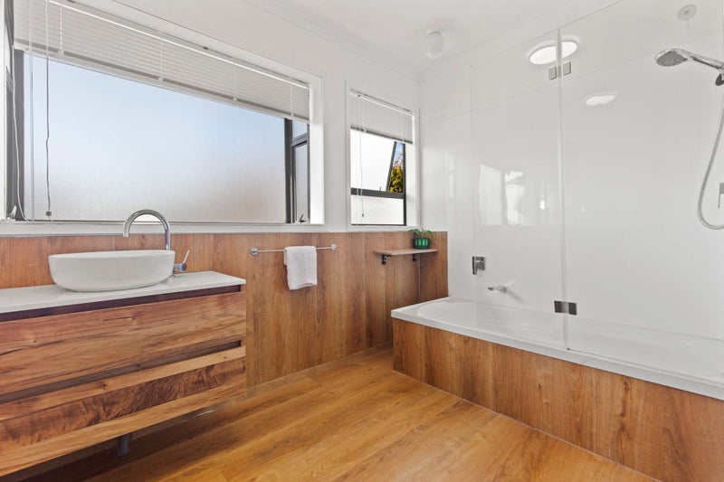 216 Sunset Road, Sunnybrook, Rotorua - Carousel 2