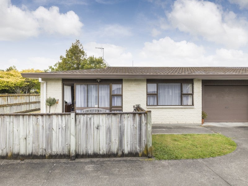 25 Redwood Grove, Hokowhitu, Palmerston North - Carousel 11