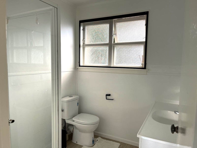 8/16 Erson Avenue, Royal Oak, Auckland - Carousel 2