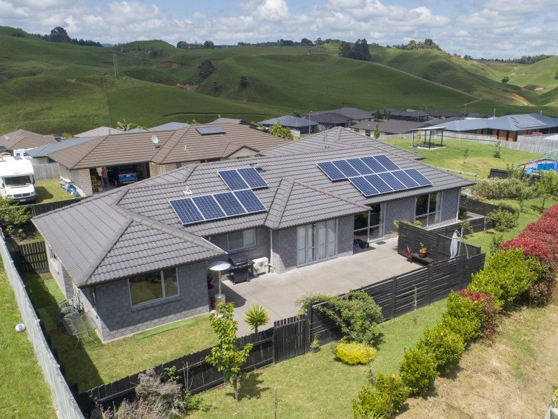 151 Ballintoy Park Drive, Welcome Bay, Tauranga - Carousel 1