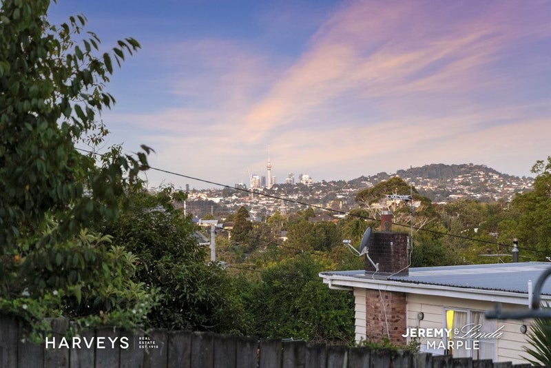 35 South Lynn Road, Titirangi, Auckland - Carousel 2