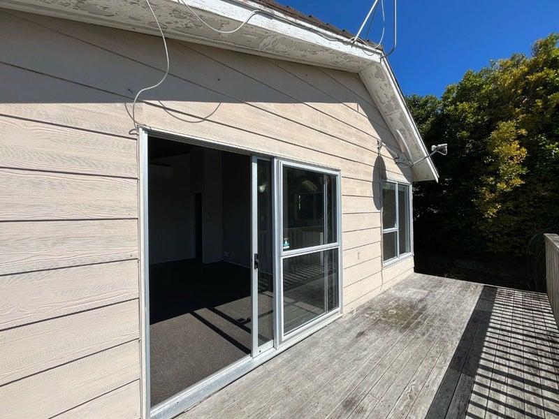 2/10 Waratah Street, Birkenhead, Auckland - Carousel 18