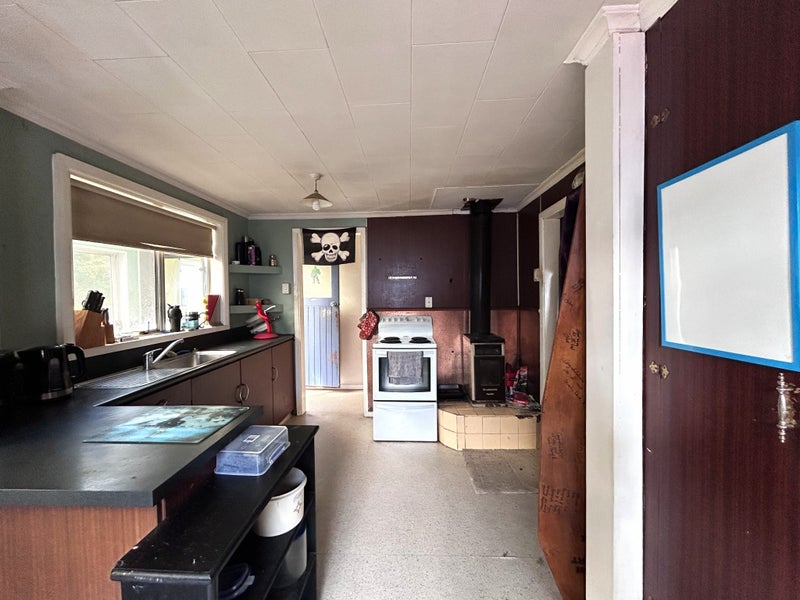 83 Bright Street, Cobden, Greymouth - Carousel 2