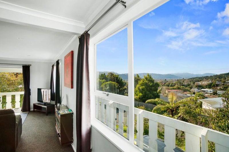 7 Duncraig Street, Silverstream, Upper Hutt - Carousel 2