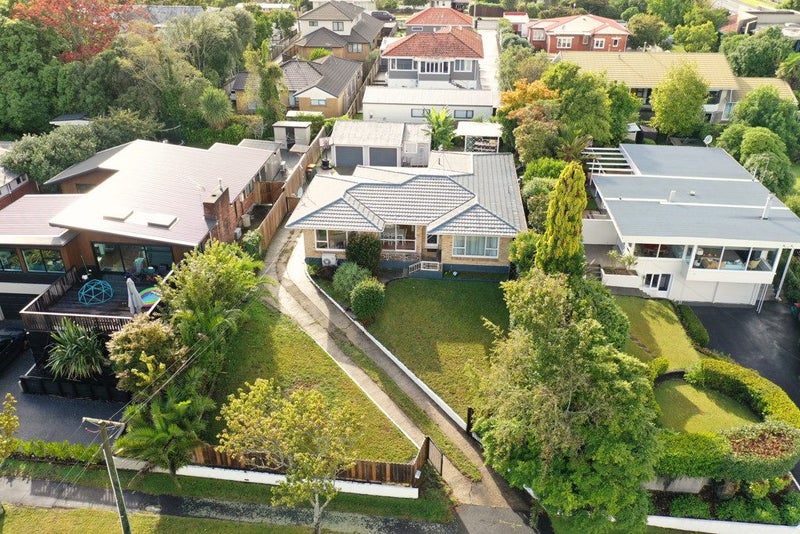 26 Kakanui Avenue, Hillcrest, Hamilton - Carousel 2