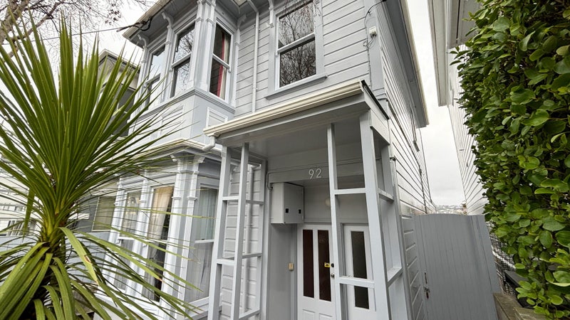 92 Austin Street, Mount Victoria, Wellington - Carousel 1