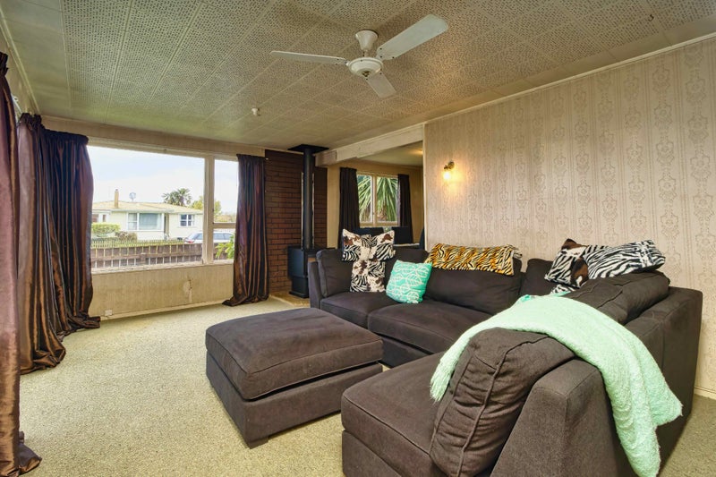 4 Dover Road, Flaxmere, Hastings - Carousel 2