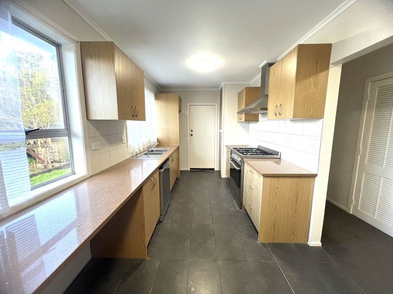 58 Sunnyside Road, Sunnyvale, Auckland - Carousel 2