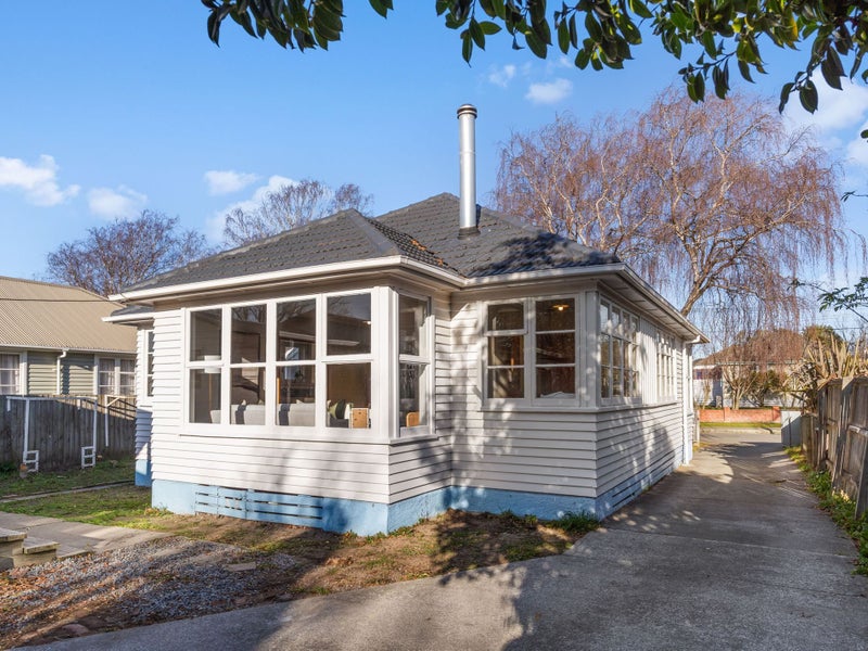 18 Auburn Avenue, Upper Riccarton, Christchurch - Carousel 1