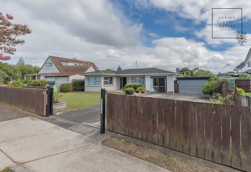 4 Chestnut Road, Papatoetoe, Auckland - Carousel 1