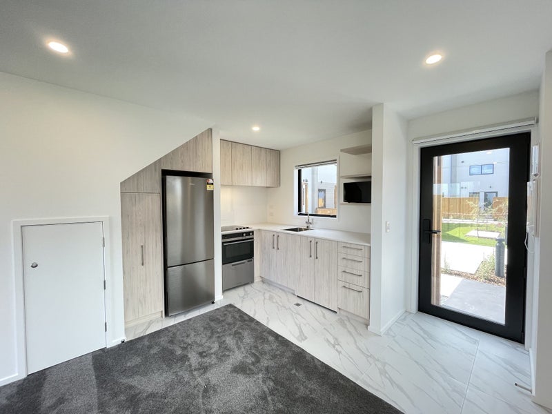 26/180 Marine Parade, New Brighton, Christchurch - Carousel 2