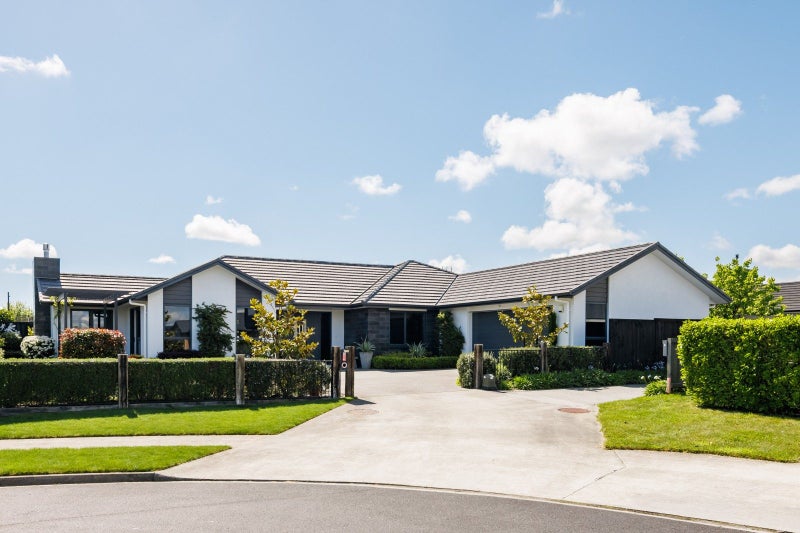 9 Audrey Place, Flagstaff, Hamilton - Carousel 1