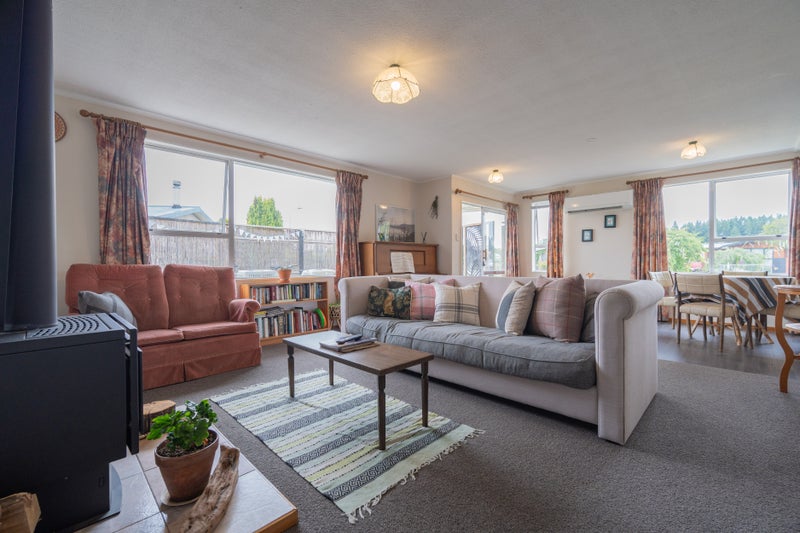 3 Duncan Street, Te Anau, Te Anau - Carousel 1