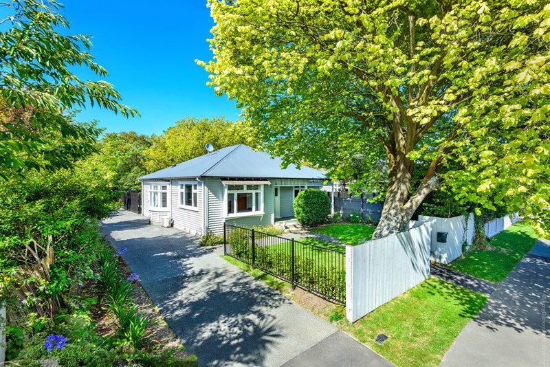 34 Corson Avenue, Beckenham, Christchurch - Carousel 1