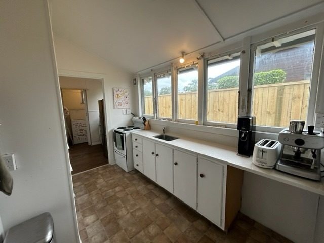 660 Papamoa Beach Road, Papamoa Beach, Papamoa - Carousel 2