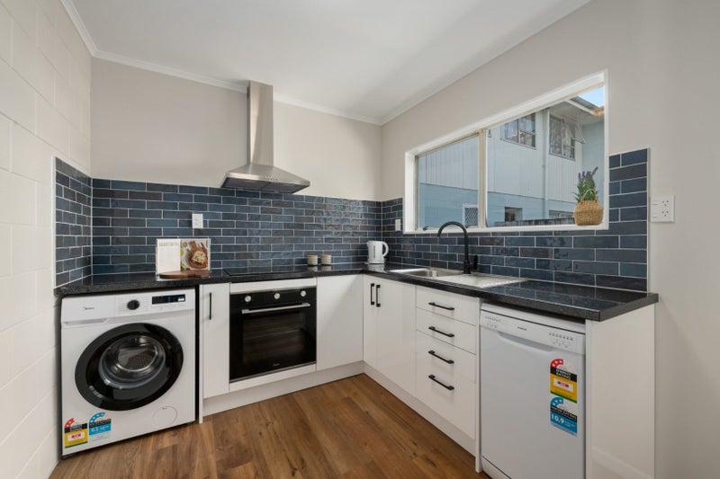 6/781 Fergusson Drive, Elderslea, Upper Hutt - Carousel 1