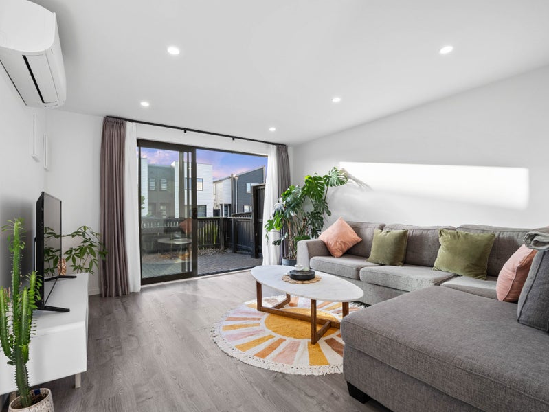 52 Gecko Road, Hobsonville, Auckland - Carousel 1