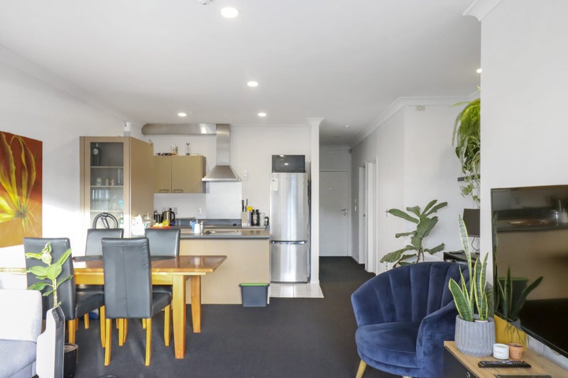 105/3 Morningside Drive, St Lukes, Auckland - Carousel 2