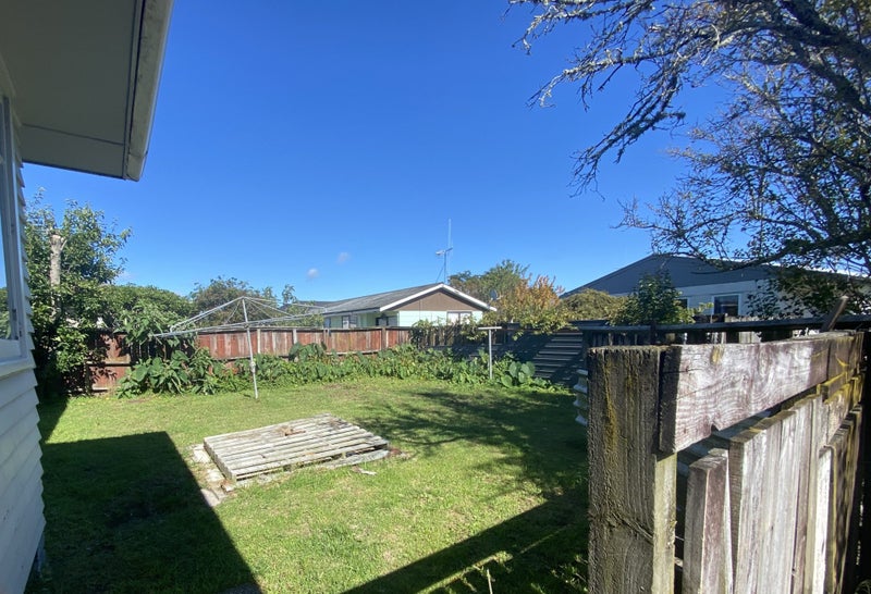 18 Sunnyside Road, Nawton, Hamilton - Carousel 2