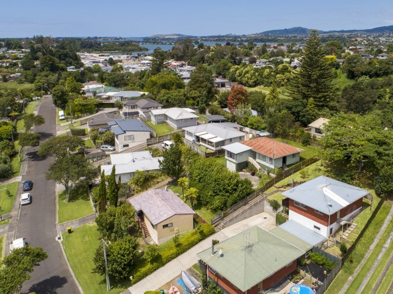 22B Wellesley Grove, Gate Pa, Tauranga - Carousel 31