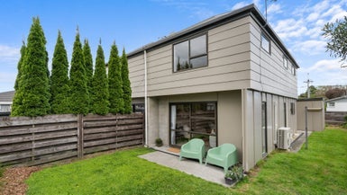 2/15 Draper Street, Richmond, Christchurch - Carousel 1
