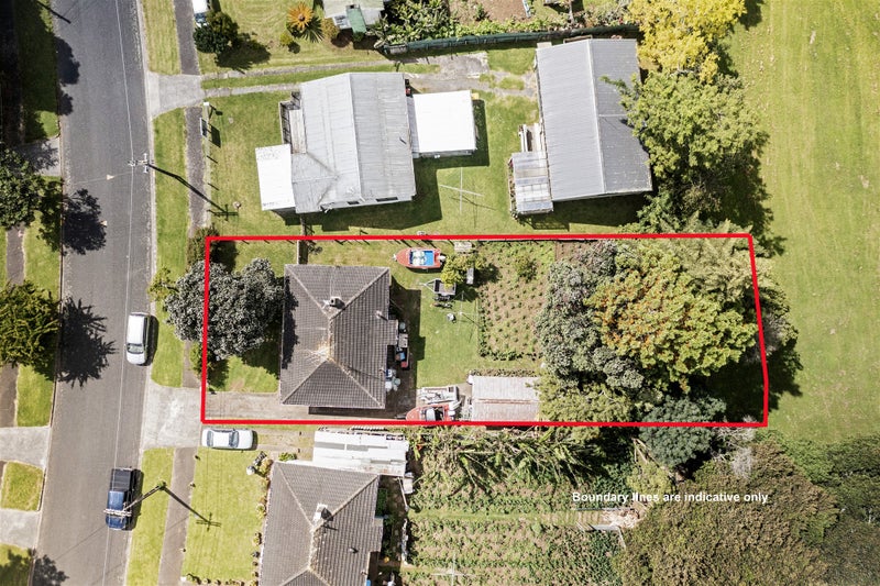 35 Torino Street, Point England, Auckland - Carousel 1