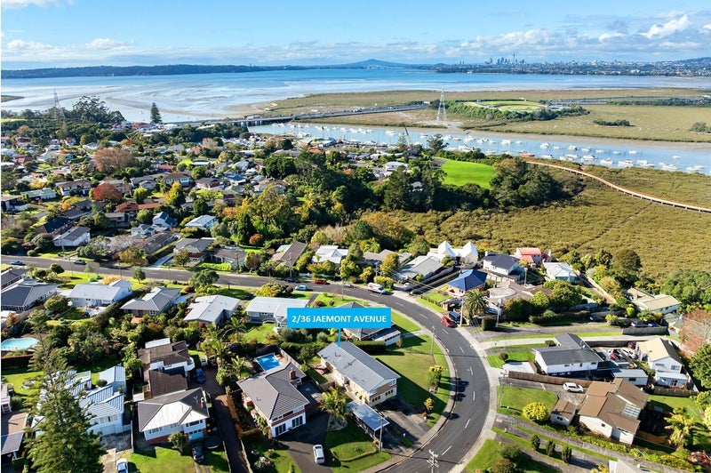 2/36 Jaemont Avenue, Te Atatu South, Auckland - Carousel 2