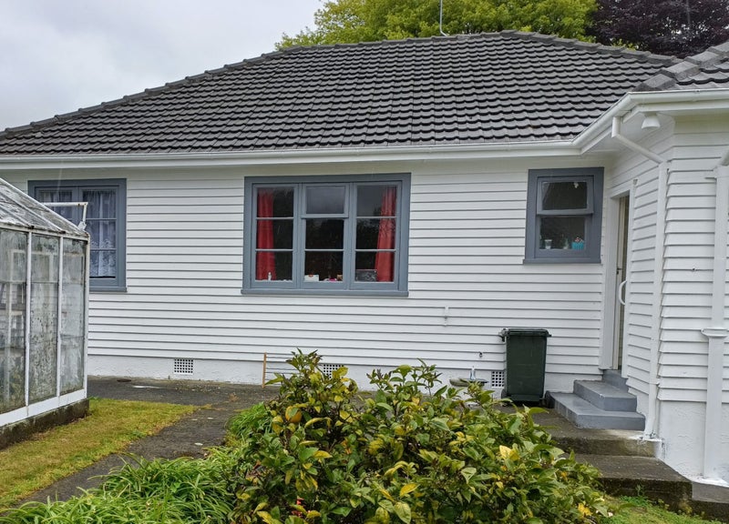 14 Oxford Crescent, Ebdentown, Upper Hutt - Carousel 9
