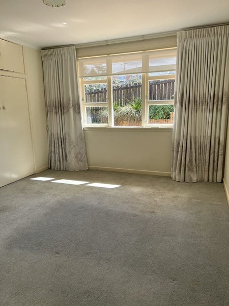 79 Tiroroa Avenue, Te Atatu South, Auckland - Carousel 2