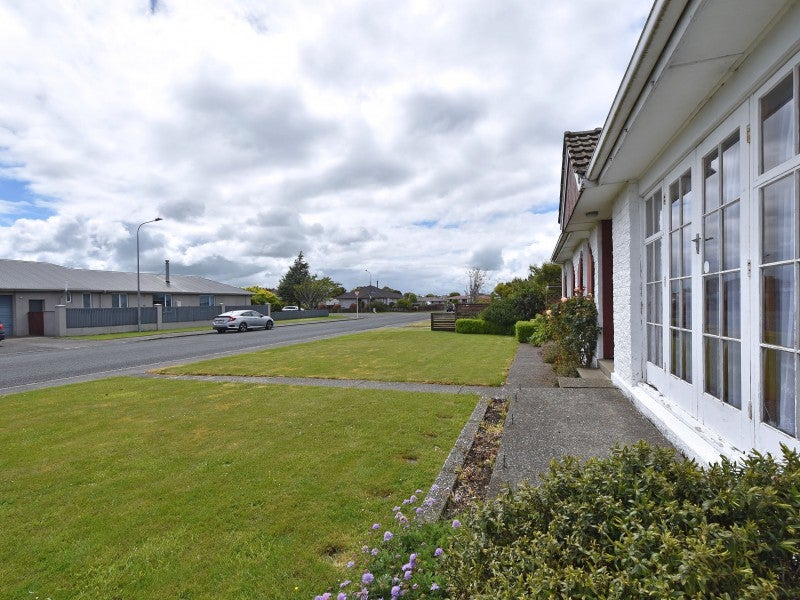 15 Ash Street, Newfield, Invercargill - Carousel 21