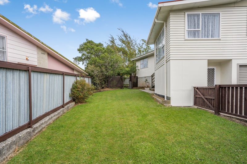 5 Bexley Grove, Wainuiomata, Lower Hutt - Carousel 24