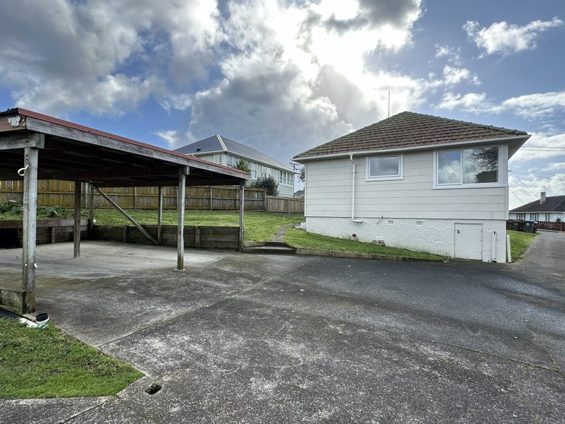 4 Caen Road, Panmure, Auckland - Carousel 15