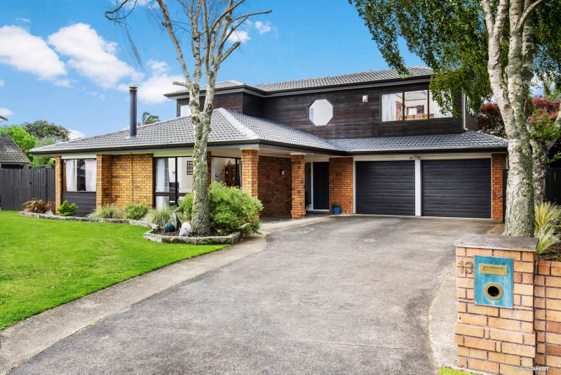 13 Jessika Place, Conifer Grove, Takanini - Carousel 1