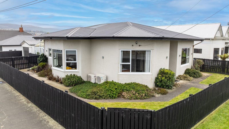 142 Victoria Road, Saint Kilda, Dunedin - Carousel 1