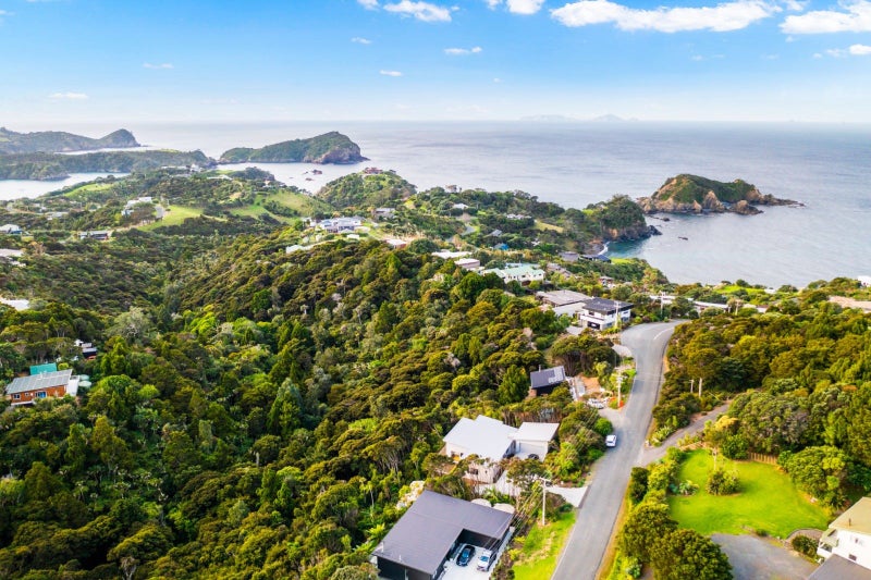 9 Dolphin Place, Whangarei - Carousel 1