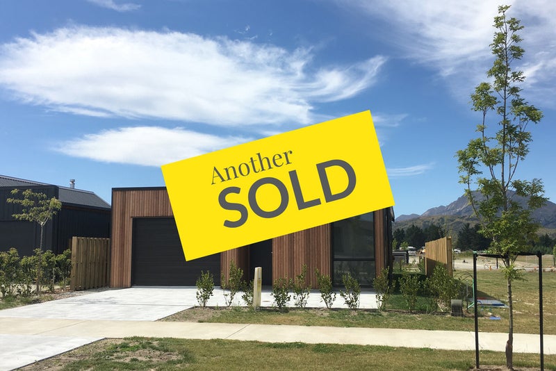 34 Obelisk Street, Wānaka - Carousel 1